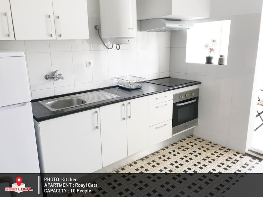 Royal Cats Apartment Porto Bagian luar foto